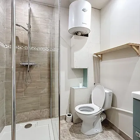 Apartament Charming Near The Center Of *