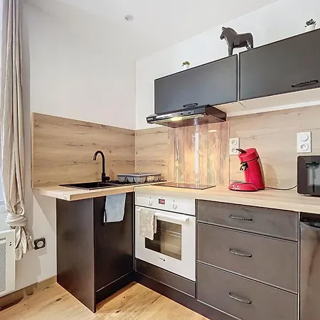 Charming Near The Center Of Apartament Narbona